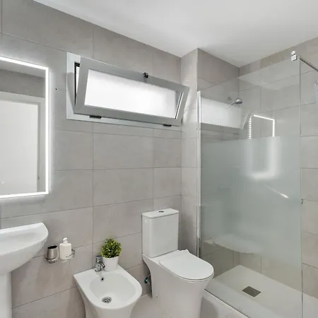 Iris Tropical 아파트 *